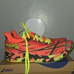Asics Noosa Tri 15 in Neon Orange and Yellow